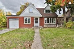 8 Landour Avenue, Toronto W03, ON M6M 4J4