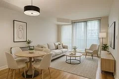 1 Elm Drive W 403, Mississauga, ON L5B 4M1