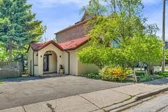 42 Forty First St Street, Toronto W06, ON M8W 3N6