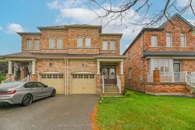 Semi-Detached in Mississauga