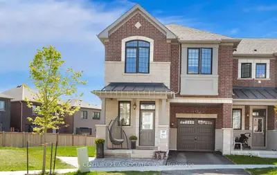 Att/Row/Townhouse in Milton
