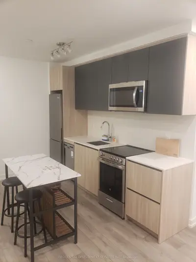 Condo Apartment in Toronto