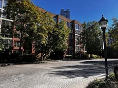 20 Southport Street 521, Toronto W01, ON M6S 4Y8