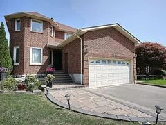 4445 Guildwood Way, Mississauga, ON L5R 2B4