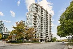 88 Palace Pier Court 906, Toronto W06, ON M8V 4C2