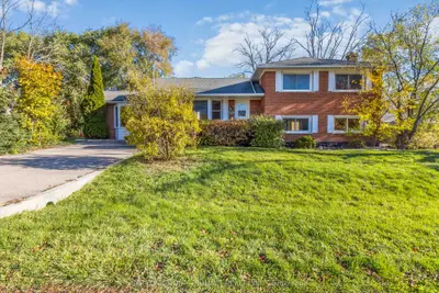 Detached in Oakville