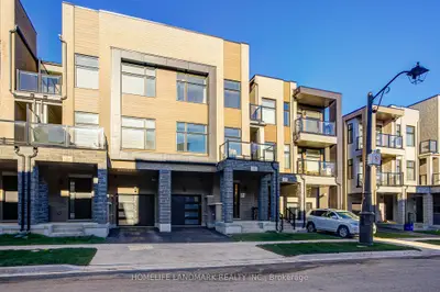 Att/Row/Townhouse in Oakville