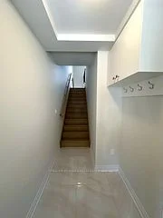 5945 Saigon Street, Mississauga, ON L5V 0E9