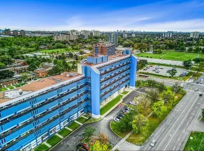Condo Apartment in Toronto