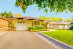 3633 Chiplow Road, Mississauga, ON L4X 2R1