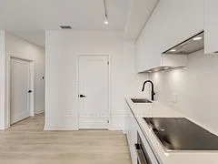 4023 The Exchange 603, Mississauga, ON L5B 0N4