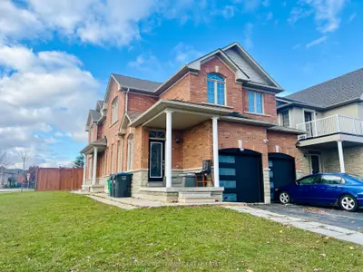 Detached in Brampton