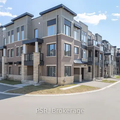 Att/Row/Townhouse in Oakville