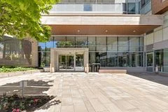1830 Bloor Street W 421, Toronto W02, ON M6P 0A2