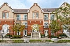 9 Pine Street 21, Toronto W04, ON M9N 0A6