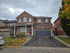 2128 Blackforest Crescent, Oakville, ON L6M 4T7