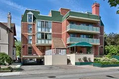 162 Reynolds Street 101, Oakville, ON L6J 3K9