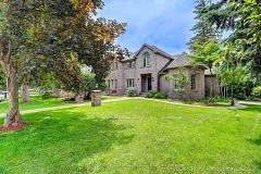1591 Hampshire Crescent, Mississauga, ON L5G 4S9