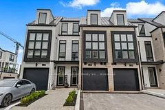 138 EAST Street 2, Oakville, ON L6L 0H9