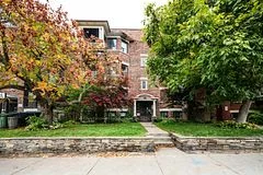 1920 Bloor Street W 5, Toronto W02, ON M6P 3K8