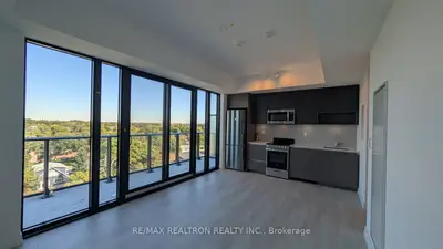 801 The Queensway 819, Toronto W07, ON M8Z 1N4
