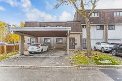 Condo Townhouse in Brampton