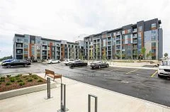 95 Dundas Street W 121, Oakville, ON L6M 5N4