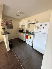 10-105 Twenty Fifth Street, Toronto W06, ON M8V 3P9