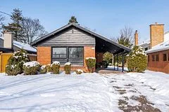 10 Sealcove Drive, Toronto W08, On M9c 2c5