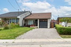 192 Giltspur Drive Lower, Toronto W05, ON M3L 1N5