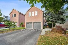 Detached in Oakville
