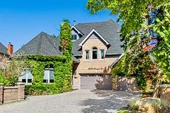 2239 Rosegate Drive, Mississauga, ON L1W 3K3