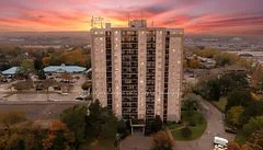 975 WARWICK Court 101, Burlington, ON L7T 3Z7