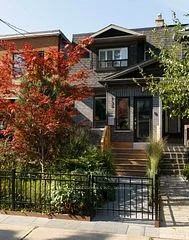 130 Westmoreland Avenue, Toronto W02, ON M6H 2Z9