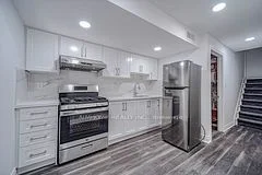 345 Montego Road Lower, Mississauga, ON L5B 1C6