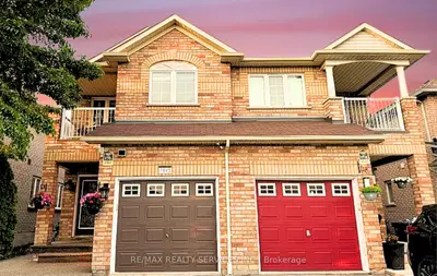 Semi-Detached in Mississauga