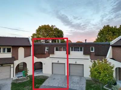 Condo Townhouse in Mississauga
