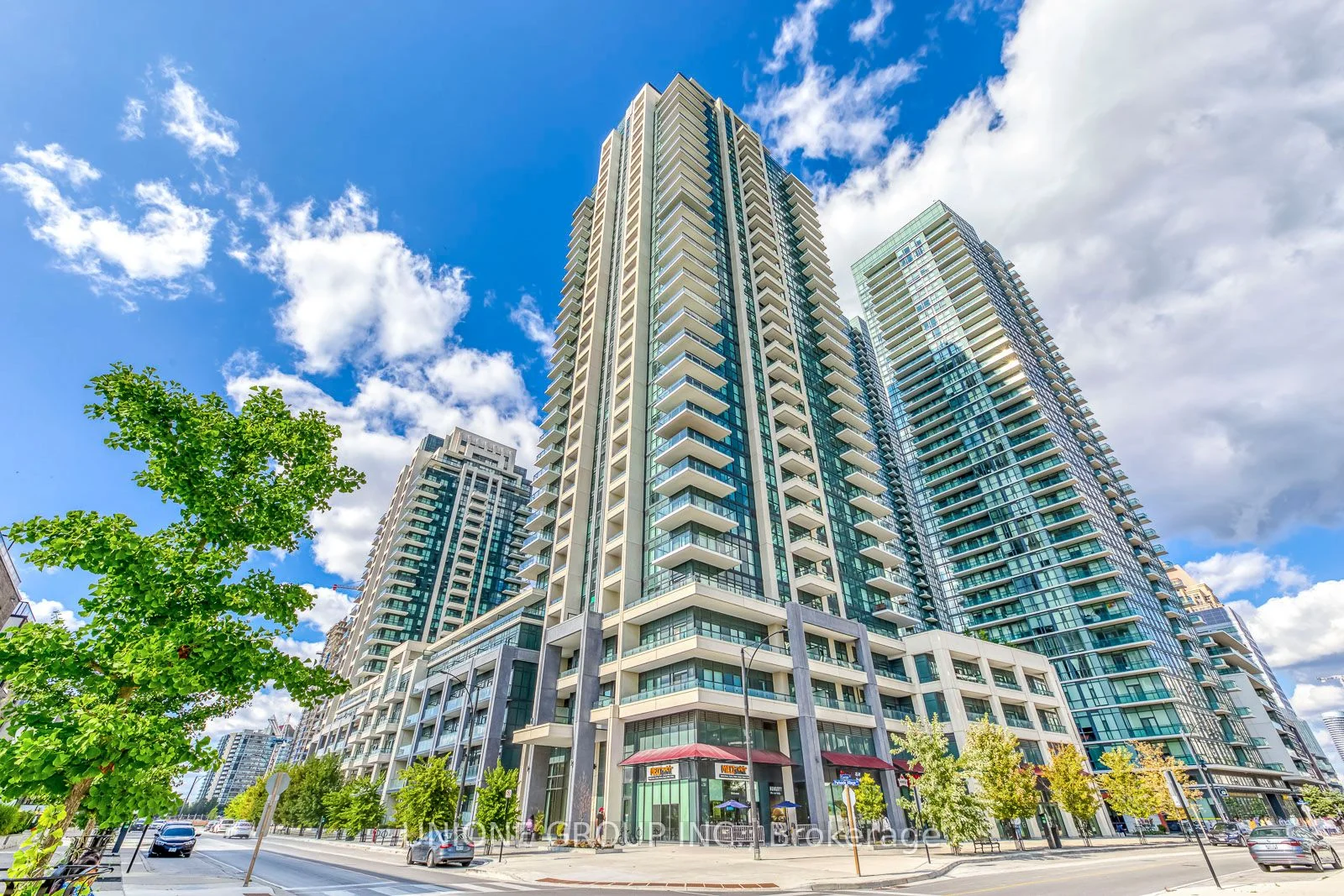 4055 Parkside Village Drive 1912, Mississauga, On L5b 0k8