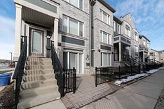 5035 Oscar Peterson Boulevard 11, Mississauga, ON L5M 0P4