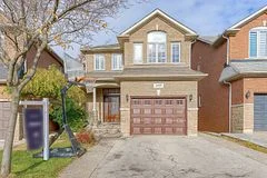 Detached in Oakville