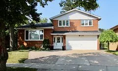 2335 Blase Court, Mississauga, ON L5A 1N9
