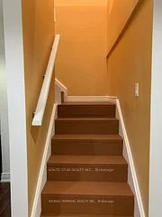 3405 Colonial Drive, Mississauga, On L5l 5b9