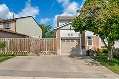 2261 Leominster Drive, Burlington, On L7p 3w8