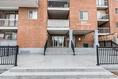 3025 The Credit Woodlands Drive 336, Mississauga, ON L5C 2V3