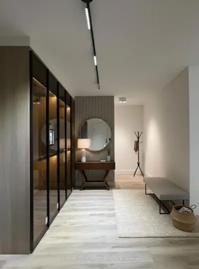 Condo Apartment in Mississauga