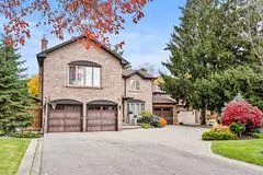 1759 Featherston Court, Mississauga, ON L5L 3E2