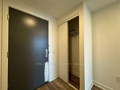 86 Dundas Street 1110, Mississauga, On L5a 1w4