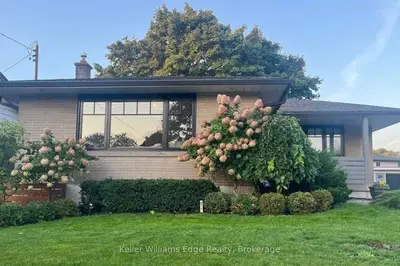 Detached in Oakville
