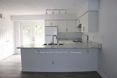 1450 Bishops Gate 102, Oakville, ON L5M 4N1