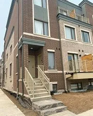 260 Twelfth Street 2, Toronto W06, On M8v 0j6